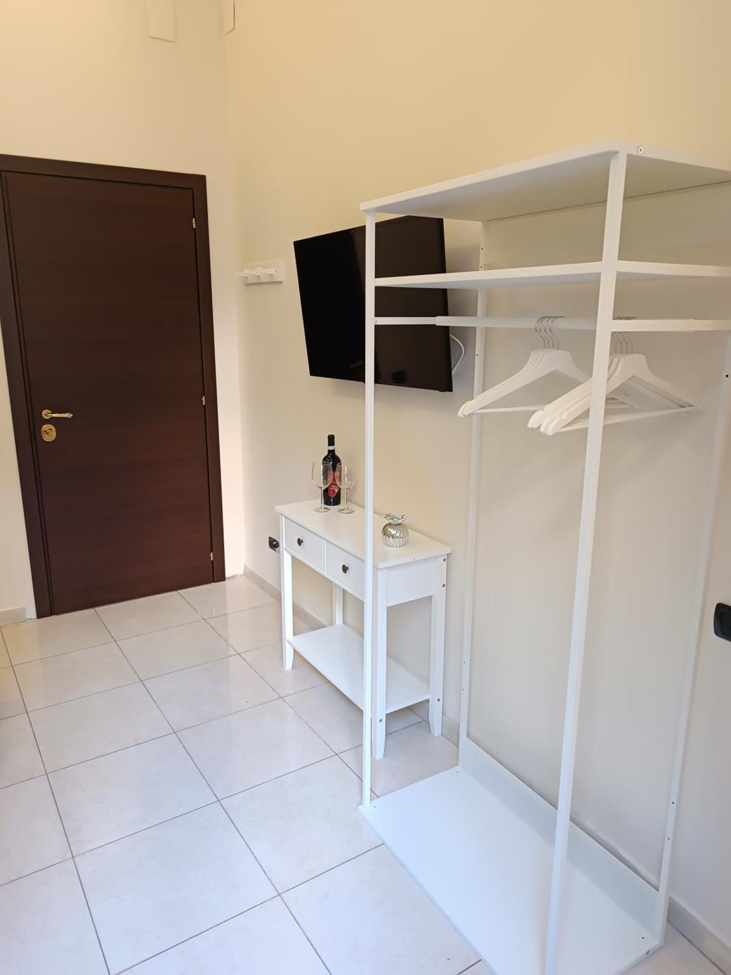 Residenza Geri - Suite And Home Napoli Centro Exterior foto