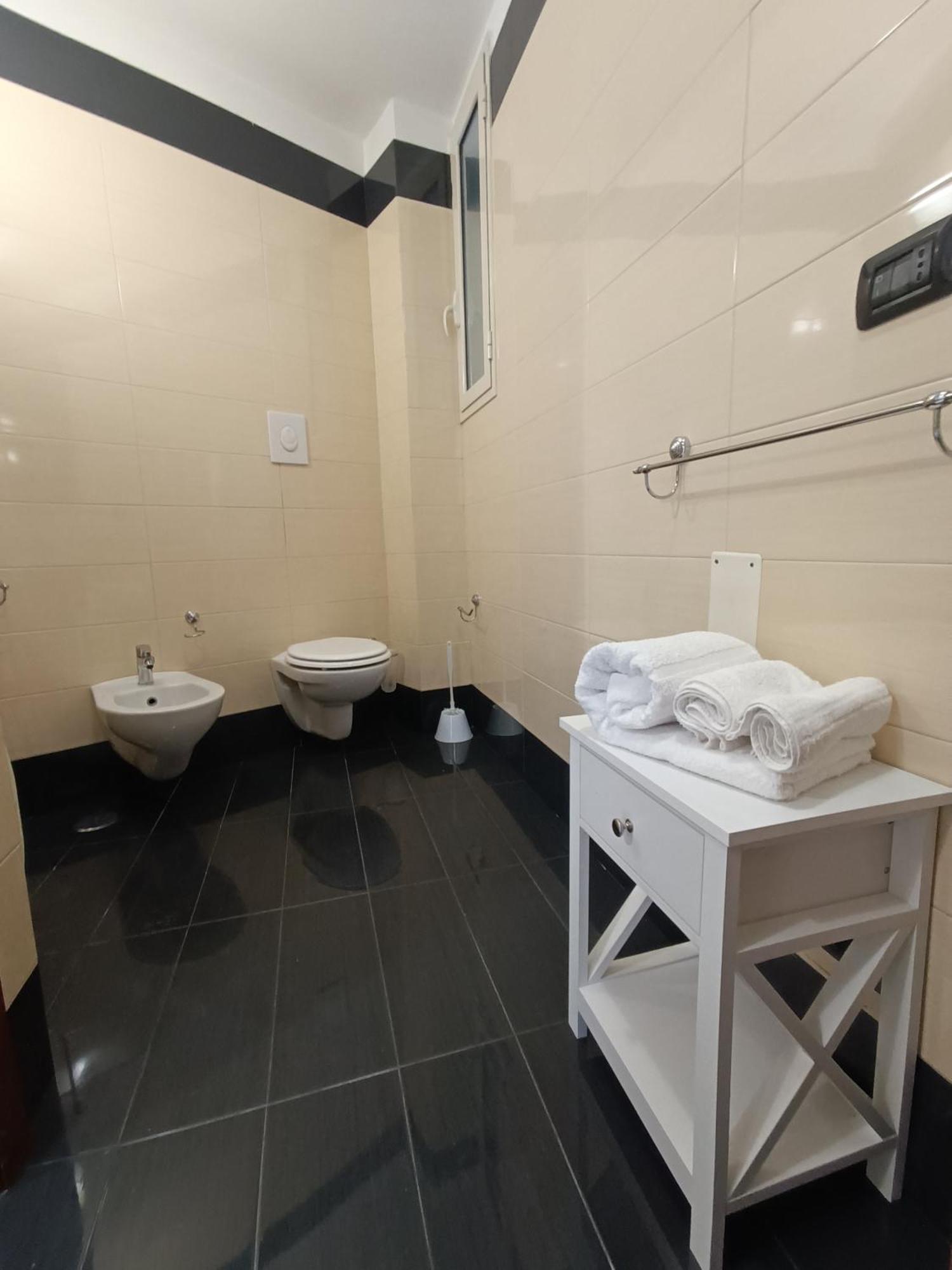 Residenza Geri - Suite And Home Napoli Centro Exterior foto